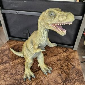 Large T Rex Dinosaur